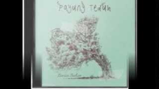 Payung teduh - Untuk Perempuan Yang Sedang Dalam Pelukan