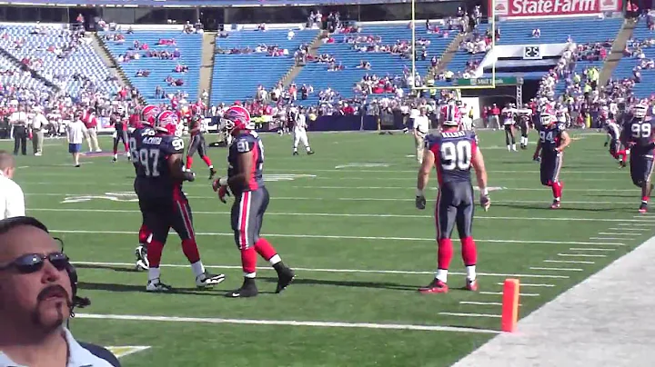 Bills D-Line comes out to warm up