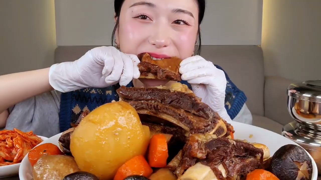 braised spare ribs and vegetables mukbang