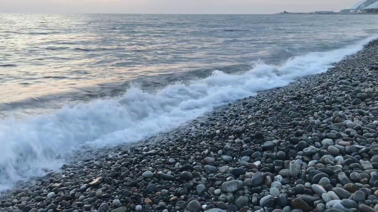 Ютуб черное море. Черное море Сочи. Море в Сочи чёрное море. Сочинское чёрное море. Сочи чорёни море.