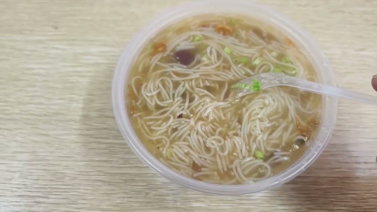 市場裏的麵線糊#麵線 #小吃 #傳統美食 #面線糊#美食vlog #美食 