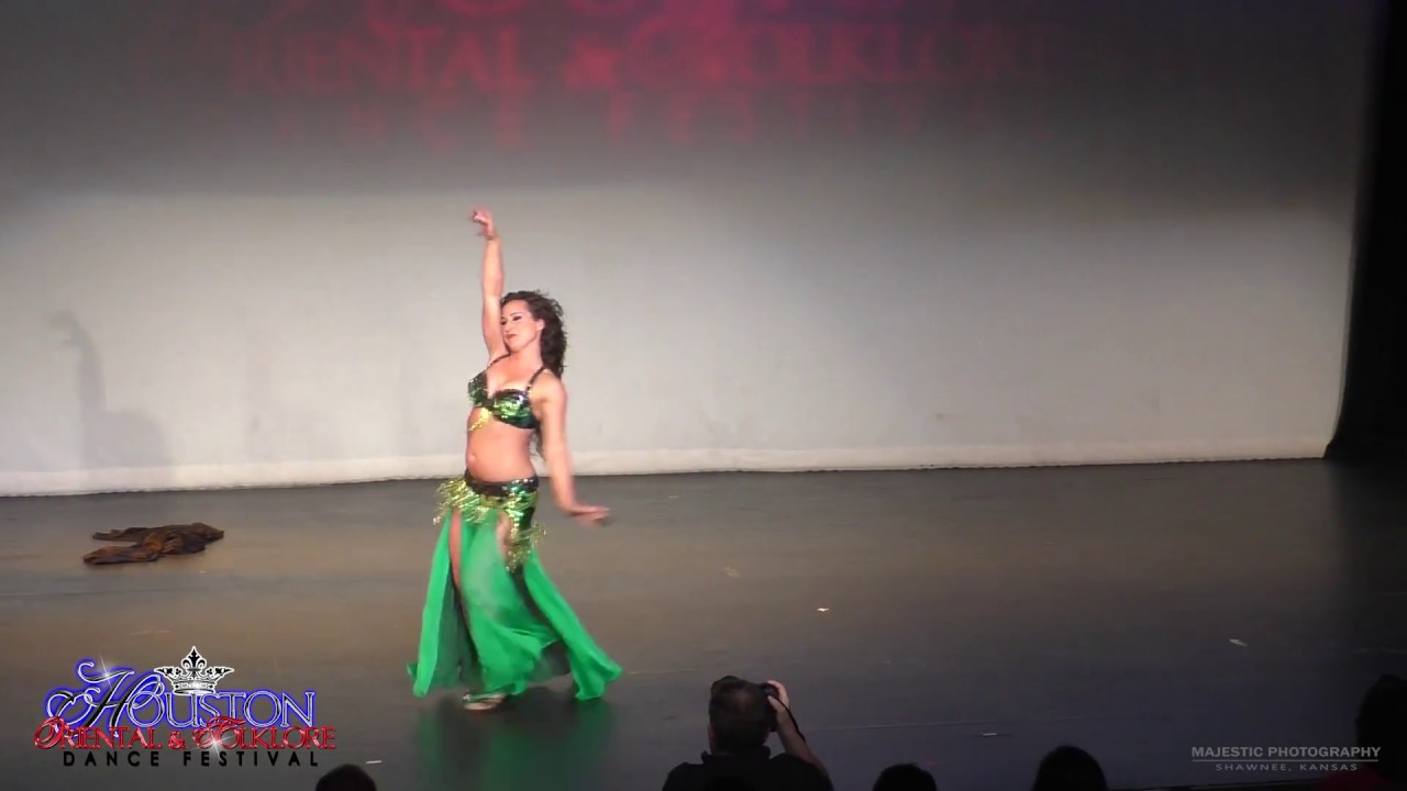Ruby Beh Improvises to "Gala Oriental" at Houston Oriental & Folklore Festival YouTube