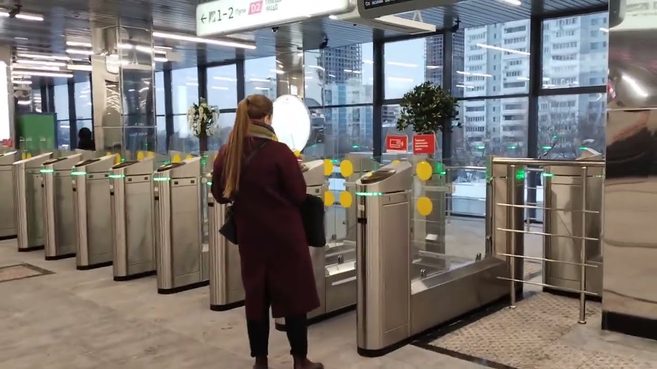 Пересадка со станции метро Марьина Роща БКЛ на МЦД-2