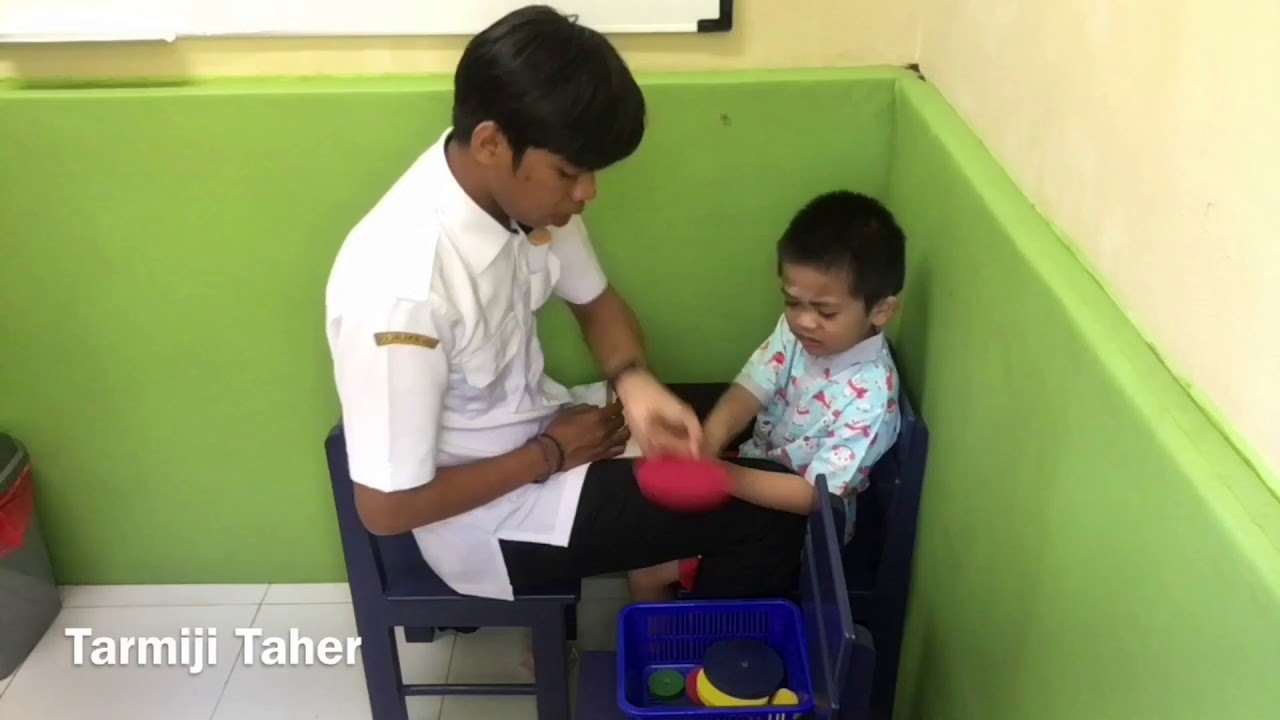 Okupasi Terapi #5 Latihan duduk tenang tanpa meja, dan latihan kontak mata.