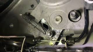 2007-2017 Ford Expedition 2nd Row Middle Seat Stuck
