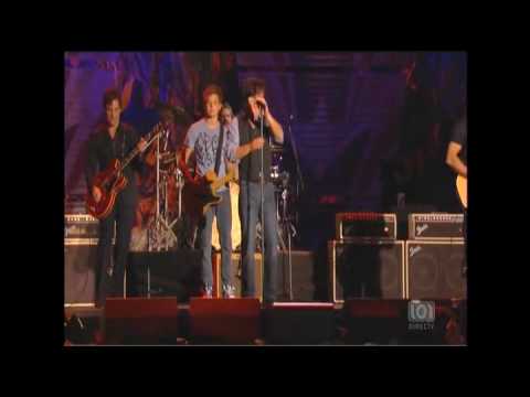 John Mellencamp Authority Song Live at Farm Aid 2009 St Louis Mo Veizon Wireless Amphitheater