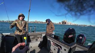 Detroit River Walleye Fishing  4 man limit