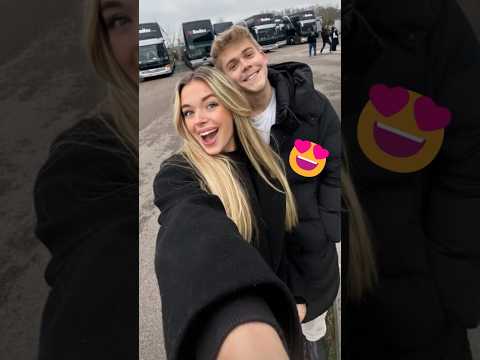 Charles Crée La Surprise Et Officialise Enfin Sa Relation Amoureuse 