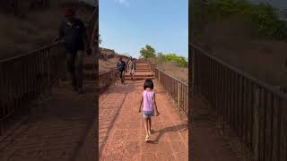 Aarna gyi chapora fort goa #cutebaby #aarnasvlog #youtubeshorts #indianvlogger #aarna
