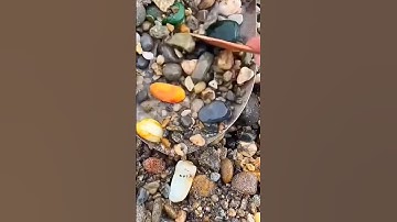 Tìm ngọc dưới cát #shorts #gems #jade #jewelry #daquy #diamond #foryou #rock #ngọcmyanmar