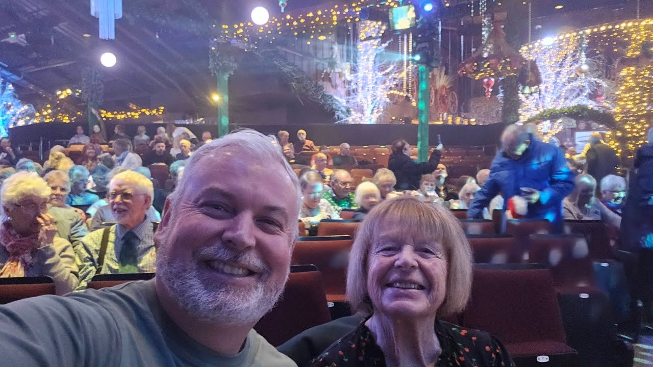 Рождественская выставка в Терсфорде, Lidls в Кромере и подготовка к празднику в декабре 2025 года.