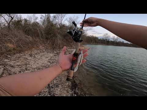 Testing out the 6th Sense Divine Spinnerbait! 