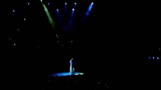 beyonce @ athens OAKA-broken hearted girl