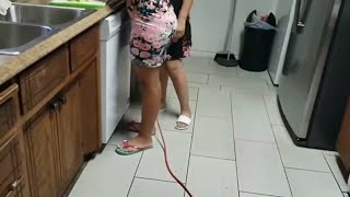 Ngintip Tante cantik lagi Masak