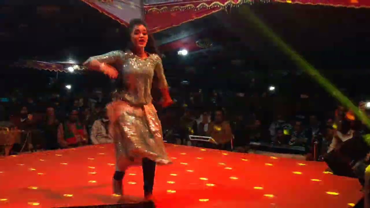 তুমরা দেখগো আসিয়া, কমলায় নিত্য করে থমকিয়া,থমকিয়া