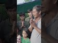 លោក ធុក វណ្ណះ ជាប្រធានក្រុមទី ១២ នៃរបស់ក្រុមយុវជន បូជាការពារយុត្តិធម៌បាននាំយកអំណោយសប្បុរសជនជូន
