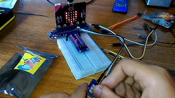 Control the display of a micro:bit with a pot