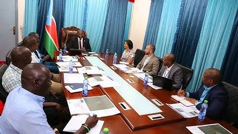 dr. riek machar rɛy dolä kɛ duɔ̱ɔ̱p ɛn dëë nyɔc ka̱p cuɔ̱ŋ  Nuer online TV Läär