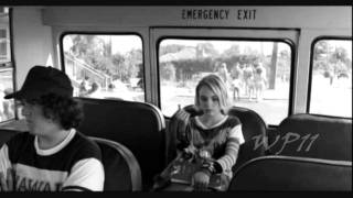 Jess&Leslie Hide And Seek