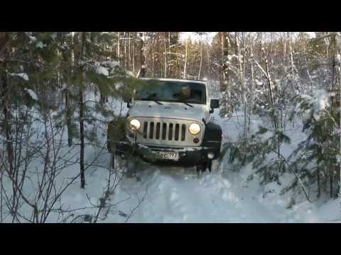 Jeep Wrangler Rubicon в снегах Jeep Wrangler Rubicon в снегах