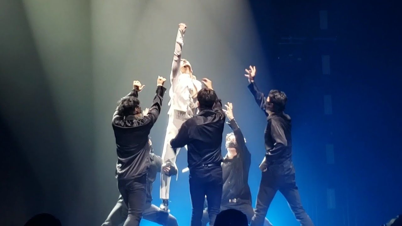 191115 Ten Solo Dream in a Dream, New Heroes @ SuperM 슈퍼엠 We Are The Future Atlanta Concert Fancam