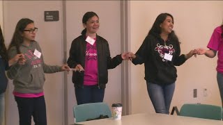 How Mana De San Diego helps to creat upward mobility for Latina San Diegans