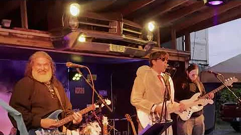 Addicted 2 U - Live From Binford's [Official Video...
