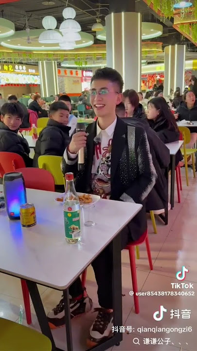 云南打歌 靓仔烤脑花 meme #shots #xhtiktok #memes #china #云南打歌 靓仔烤脑花