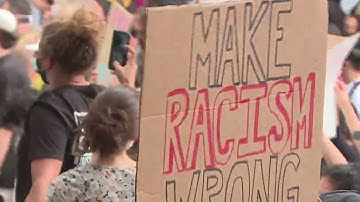 Peaceful night of protests in Austin