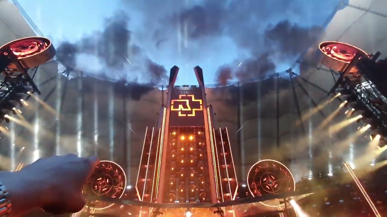 Sonne - RAMMSTEIN - FEUERZONE - Europe Stadium Tour 2022 Hamburg - YouTube