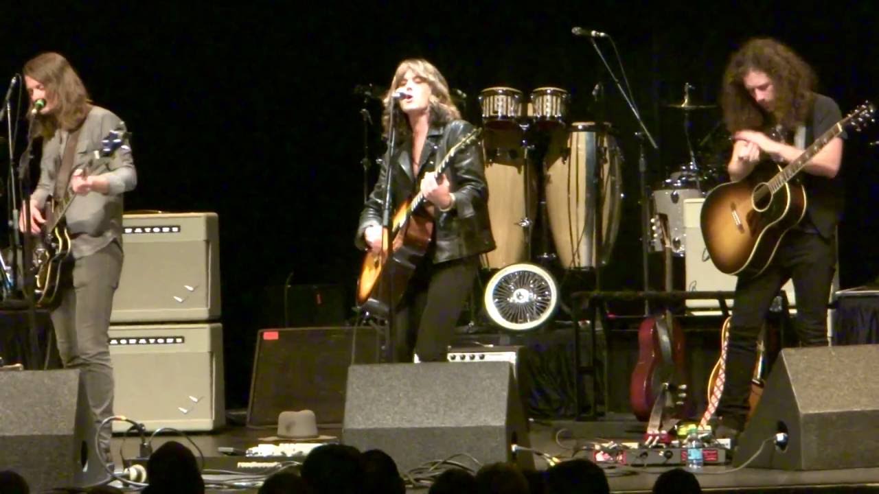 Tyler Bryant & The Shakedown Acoustic Live 2015 =] Got My Mojo Working [= U of H, Tx - Dec 3 houston zoo