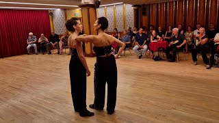 Maria Filali and Sigrid van Tilbeurgh dancing to the music Parece Mentira, at Chicago 20230908