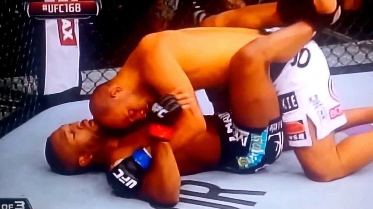 Joe Rogan Farts live on UFC168 prelim commentary