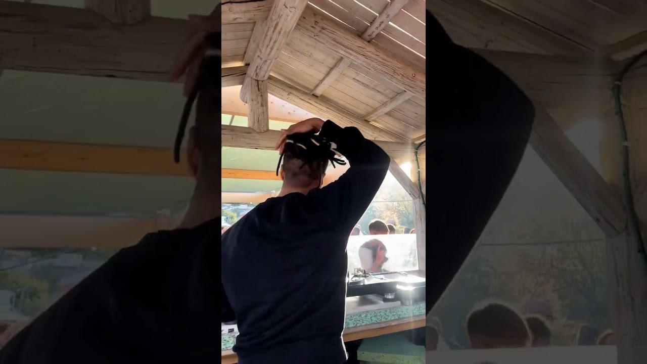 @dyedsoundorom at @therootsevents & @output.barcelona @holaclubsitges