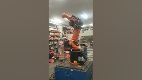 Kuka KR60-3 industrial robot KRC4 controller at Eurobots