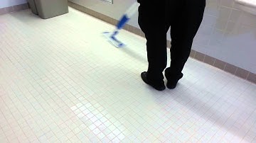 WAXIE demo with the Fast Glide Mopping System