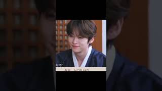 that :] and 😉 guy from Stray Kids #leeknow #skz #리노 #kpop #straykids #リノ #cat #cute #leeminho