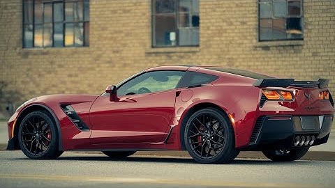 The First Look at the 1,064HP Corvette ZR1 – Unleashing Supercar Power!