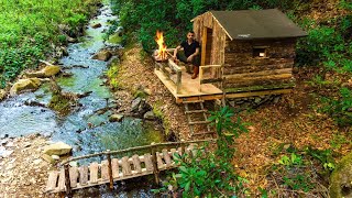 видео: Мужчина построил 5 разных домиков для выживания на берегу реки картинка: Мужчина построил 5 разных домиков для выживания на берегу реки