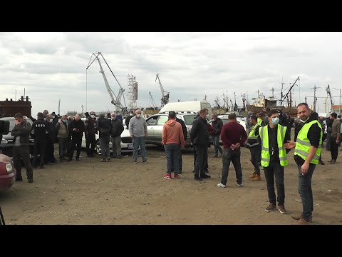 დღეს მეთევზეებმა, ქარხნების გახსნის მოთხოვნით აქცია გამართეს 03 11 21