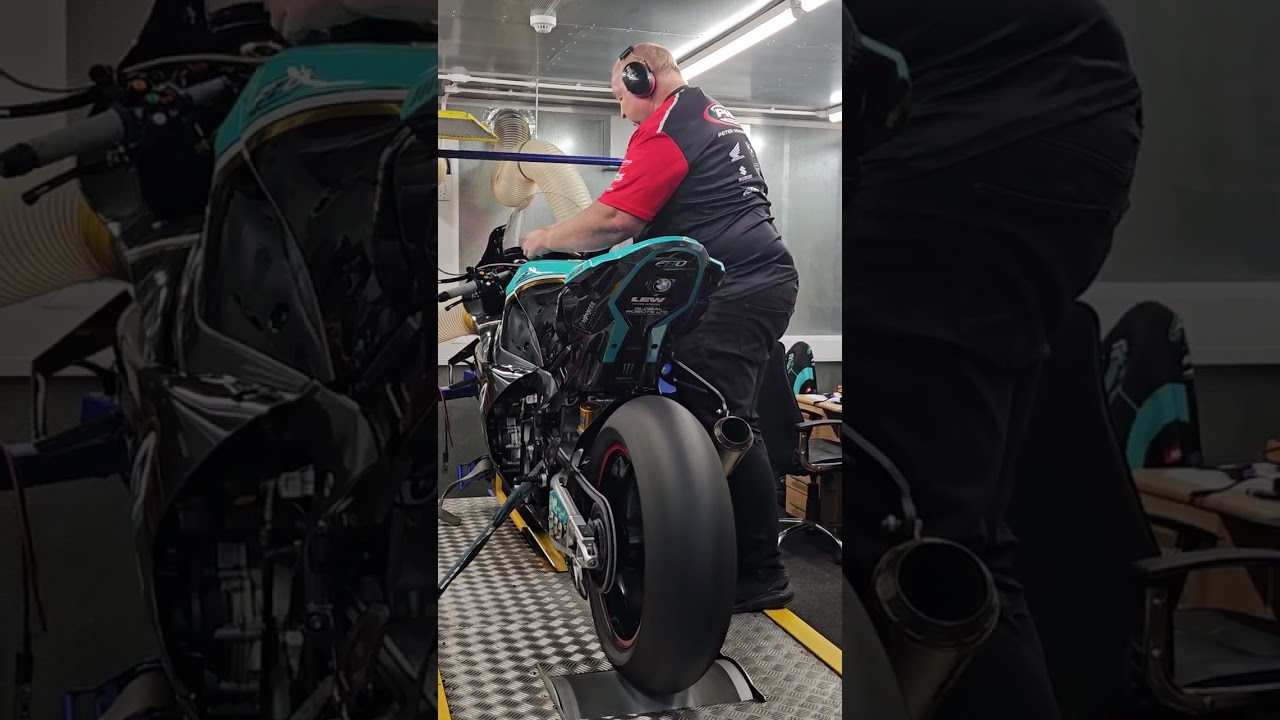 Peter Hickman BMW M1000RR superbike dyno run isle of man TT  VERY LOUD