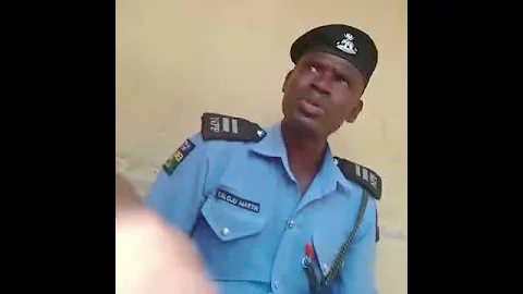 Police officer caught on camera extorting N40,000 from motorist