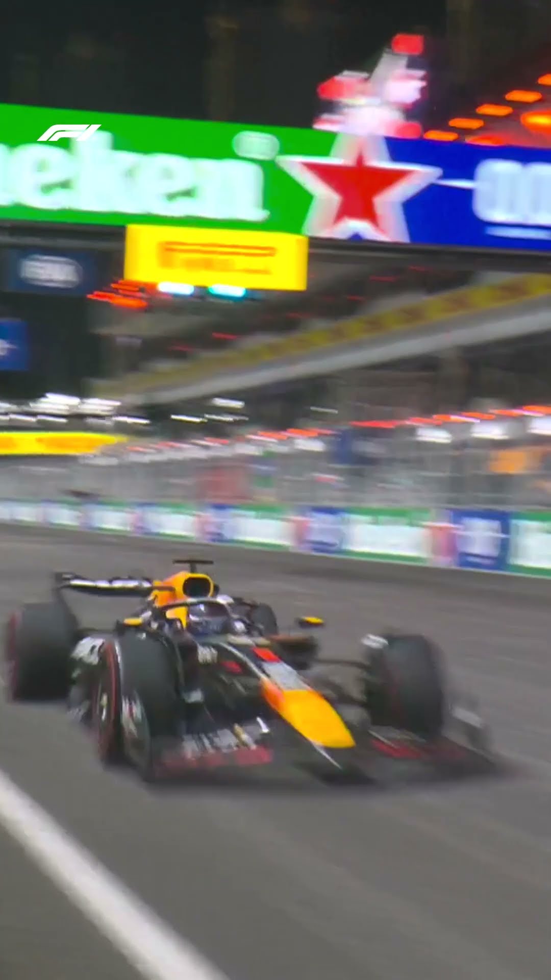 F1 Cars: 300km/h ? Camera Operators: 310km/h ⚡️