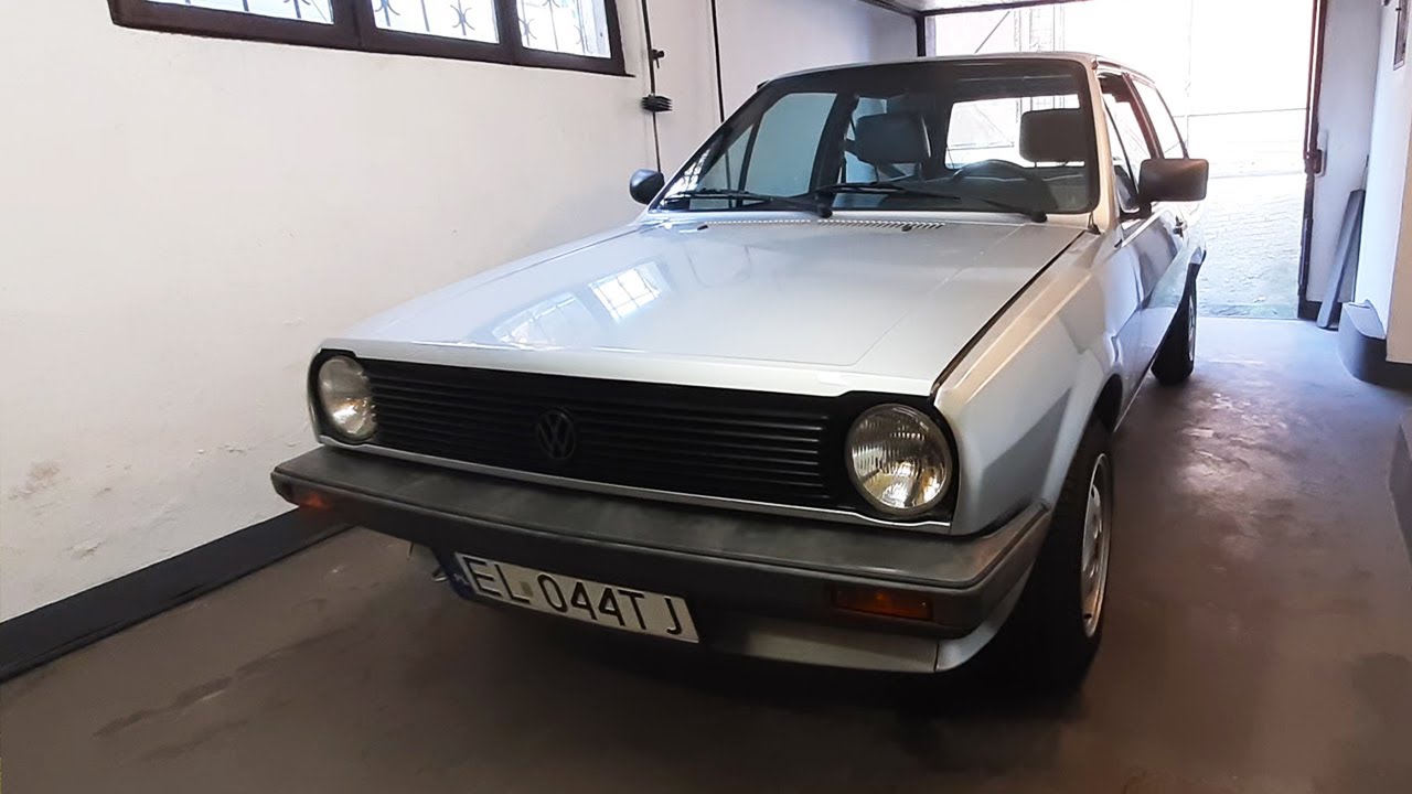 Volkswagen Polo z 1987 roku. Miejski samochód Helmuta.