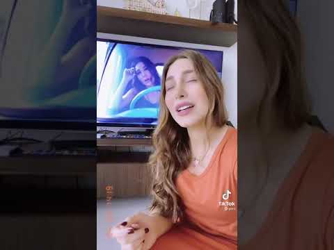 يارا على منصة التيك توك تغني مليت