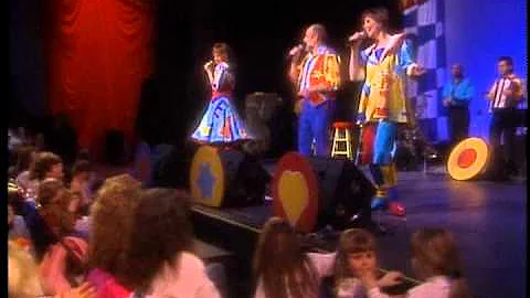 Sharon, Lois & Bram Sing A to Z - Tzena Tzena