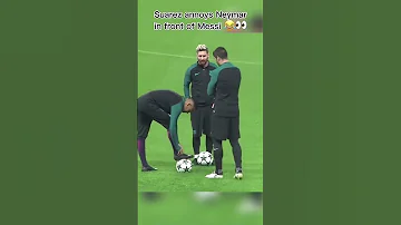 Suarez Annoys Neymar 