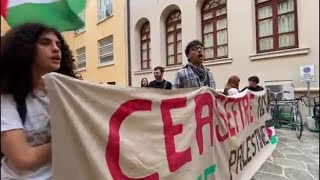 Padova, tensione all'università: attivisti pro Palestina chiusi fuori dal palazzo del Bo