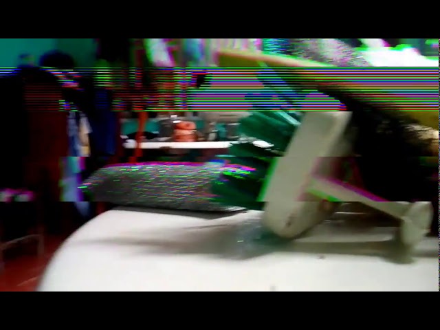 Watch Rolling The Paper - Frito High - Free Cam (Audio casero) on YouTube Watch Rolling The Paper - Frito High - Free Cam (Audio casero) on YouTube
