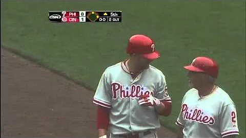 2012/09/03 Cloyd's first MLB hit